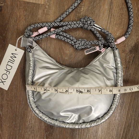Wildfox Silver Crossbody 2 in 1 Crossbody/Shoulder Bag - Picture 5 of 12